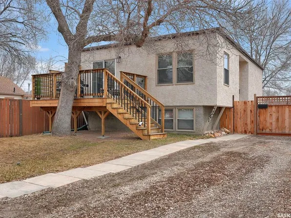 1427 Donald STREET, Regina, SK S4T 5S6