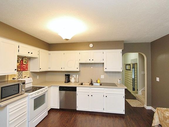 4th image of 9627 Shalemar Dr