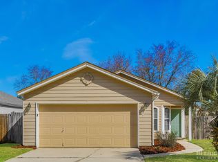 3134 Wavering Ln, Middleburg, FL 32068