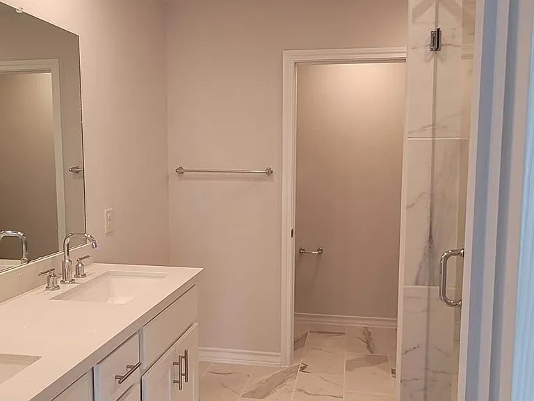 Primary bath