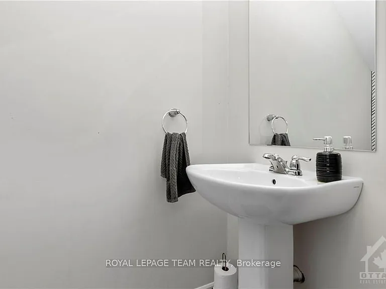 2254 Watercolours Way — Photo 7