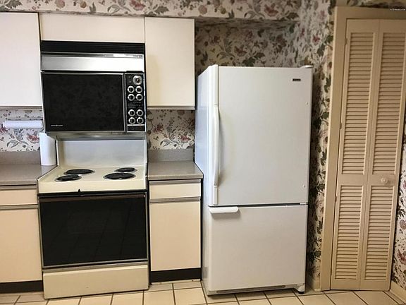 4th image of 6000 San Jose Blvd APT 5E