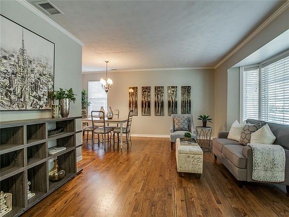 4th image of 1003 Newberry Dr