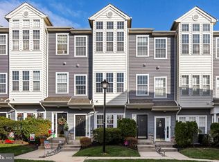 5 River Ln, Delanco, NJ 08075