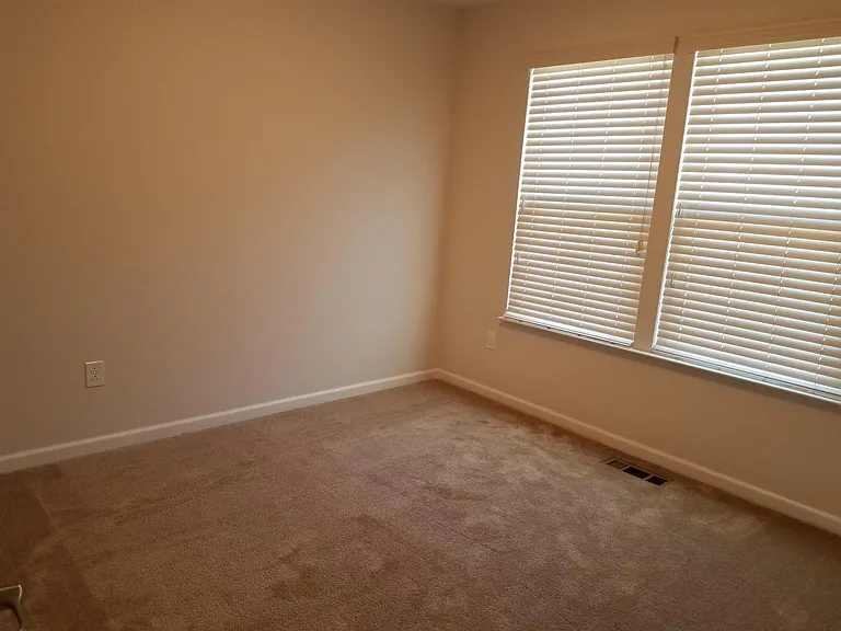 106 Squaregaiter Ln — Photo 14