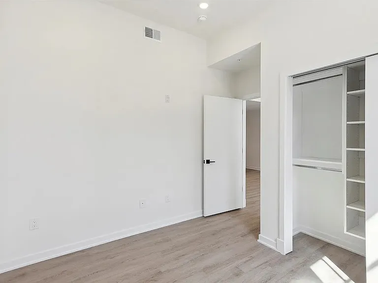 502 N 13th St #D45 — Photo 10
