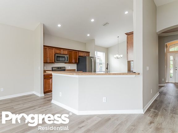 4th image of 2610 Dakota Rock Dr
