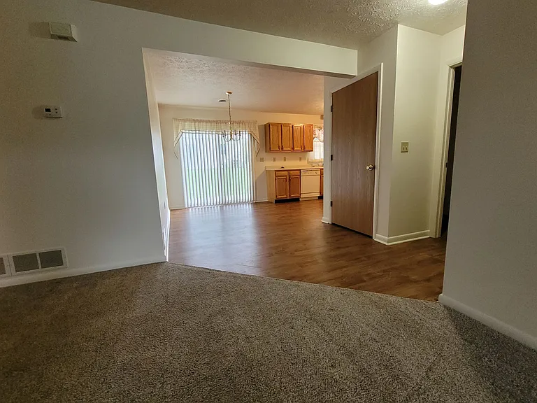 100 Sterling Hills Dr — Photo 16