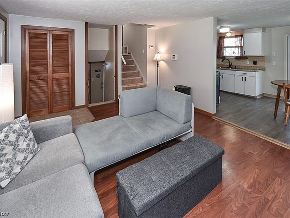 3rd image of 6039 Gilmere Dr