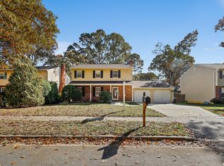 11 Holly Rd, Severna Park, MD 21146