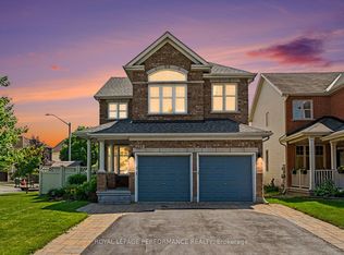 179 Trail Side Cir, Ottawa, ON K4A5B4