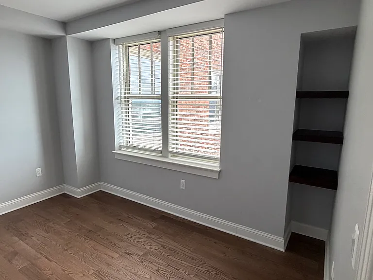 525 W Lafayette Blvd #16C — Photo 27
