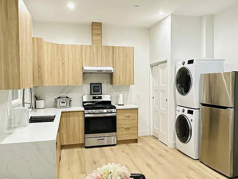 12417 Elliott Ave #B — Photo 1