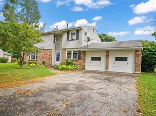 252 Ballad Ave, Rochester, NY 14626