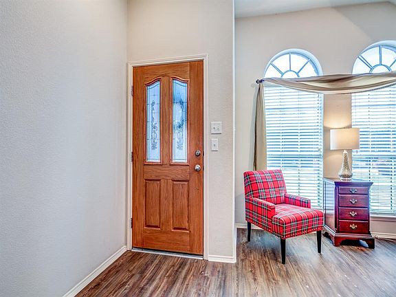 4th image of 4420 Double Oak Ln