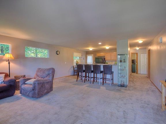 4th image of 3730 181st St E