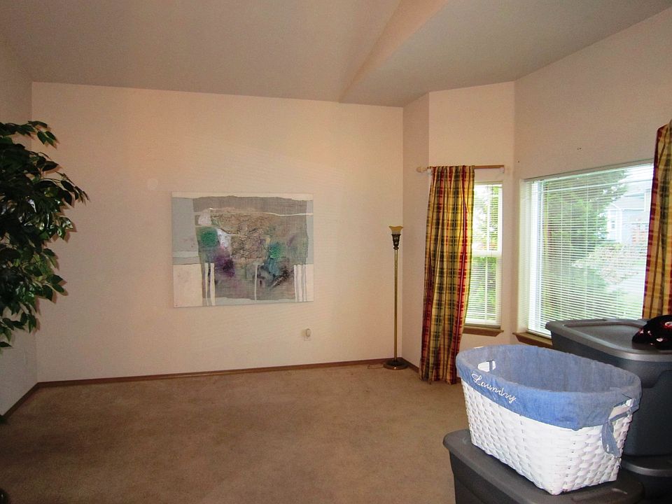 1st image of 8712 197th Street Ct E