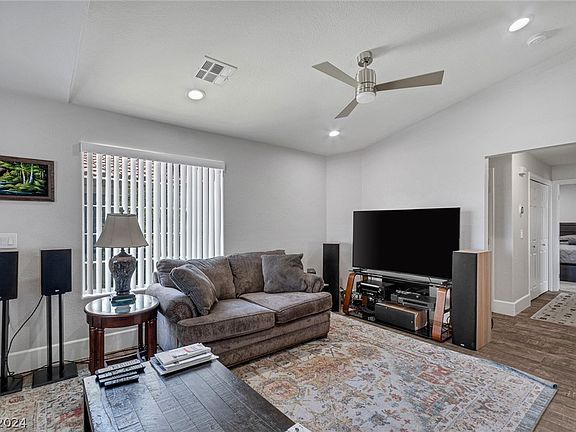5th image of 6840 Elm Creek Dr Unit 204