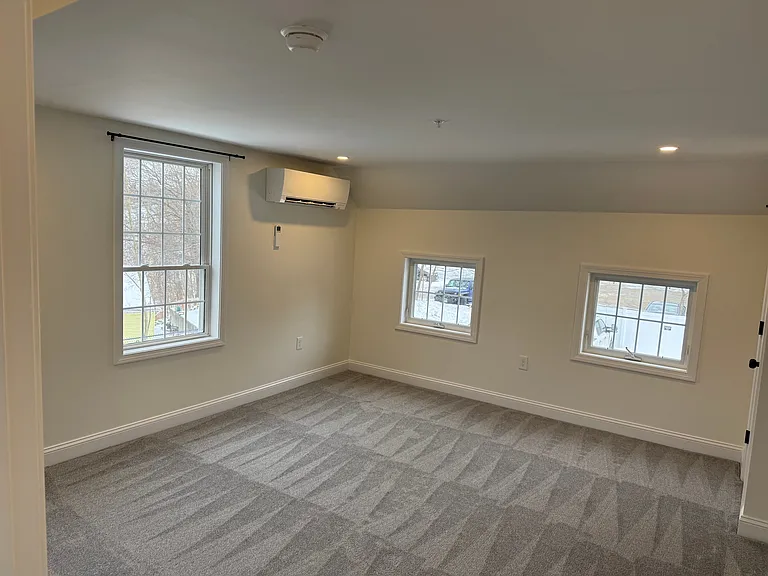 2 W Main St #8 — Photo 3