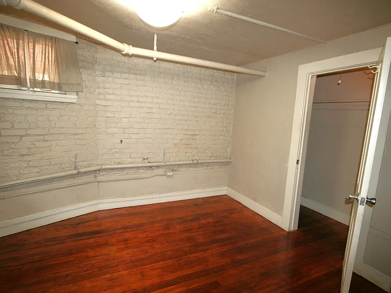 1314 Elizabeth St #5 — Photo 6