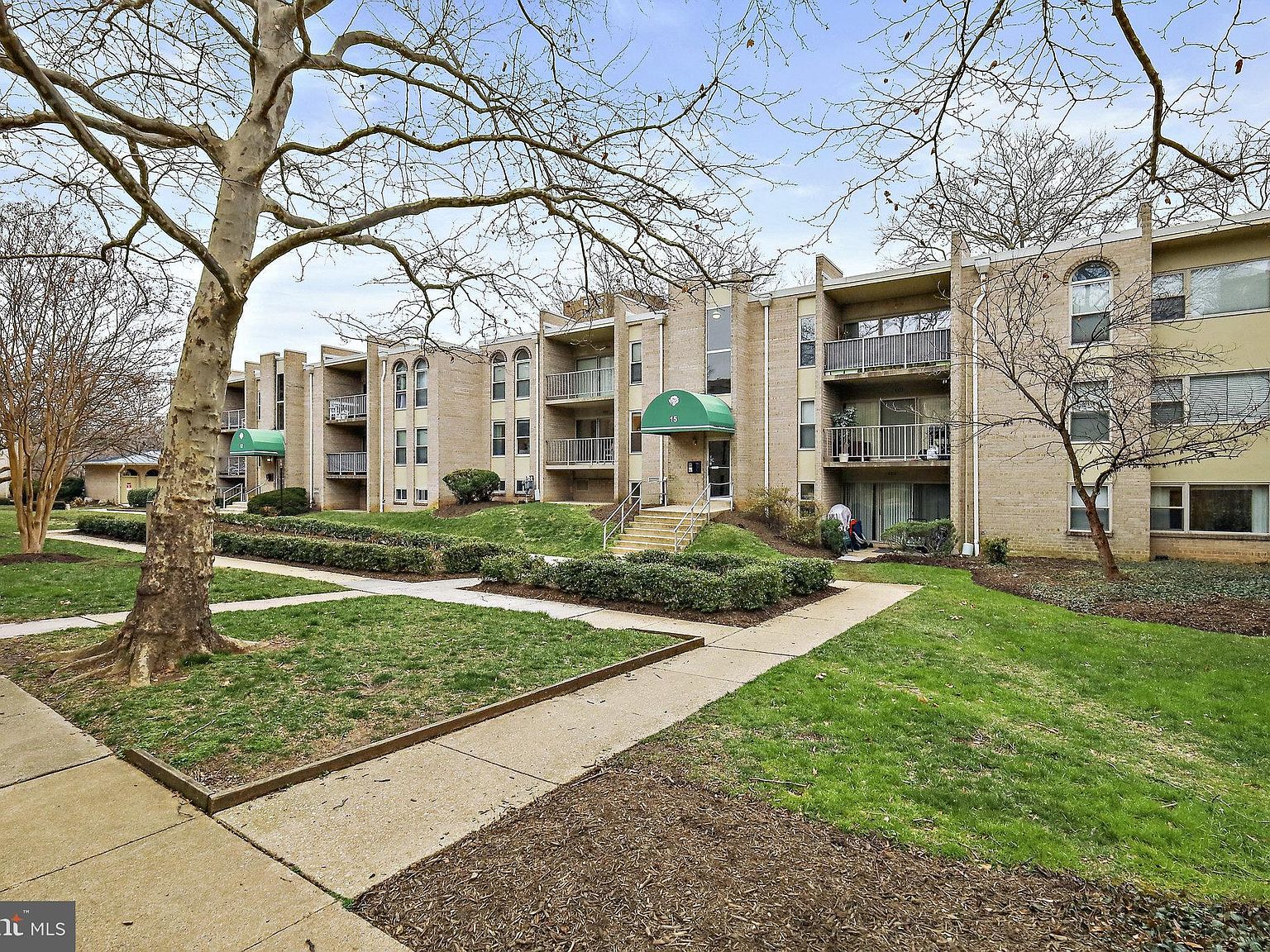 15 Canterbury Sq APT 201, Alexandria, VA 22304 Zillow