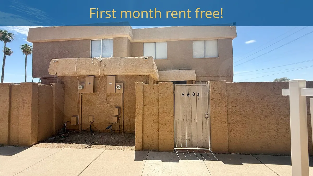 2 bed, 1.5 bath, 924 sqft, $1,149 — Photo 1
