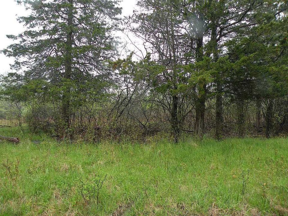 1st image of 132 Longwood Dr