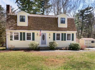 33 Pine St, Bellingham, MA 02019