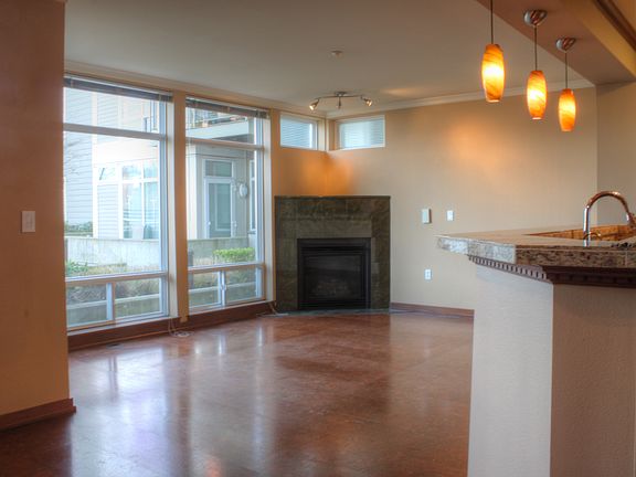 3rd image of 211 Kirkland Ave APT 228