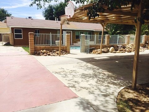 2nd image of 44937 Redwood Ave