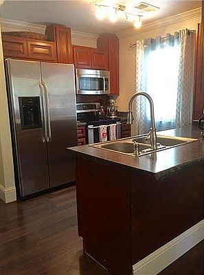 5th image of 16178 Hanson Dr