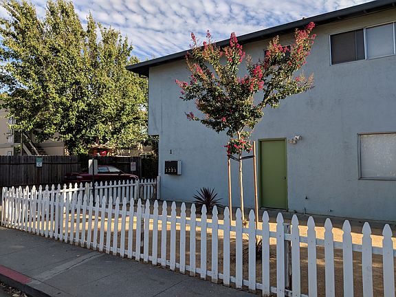 2nd image of 1225 Dana Dr APT B