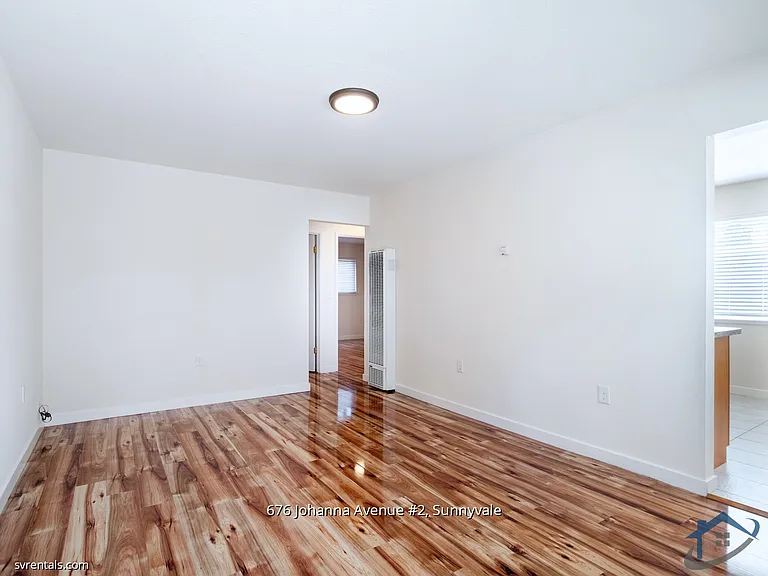 676 Johanna Ave #2 — Photo 4