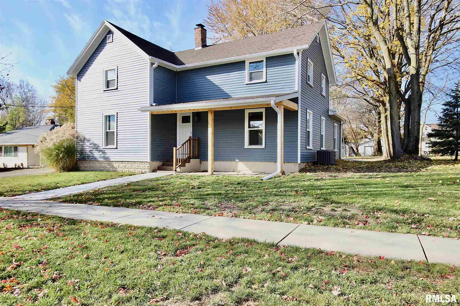 202 S Main St photo 1