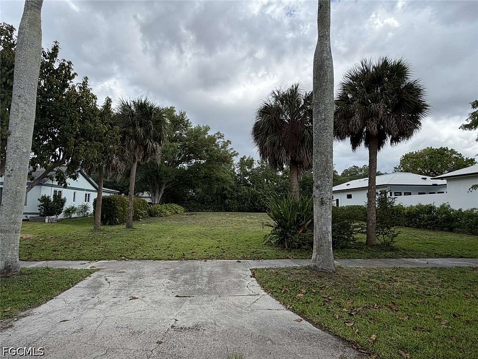 1st image of 3427 Avocado Dr