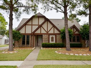 914 Sugardale Ct, Sugar Land, TX 77498