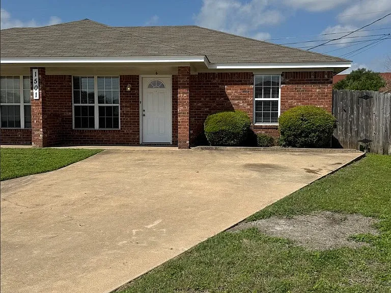 1501 Windward Dr #B — Photo 1