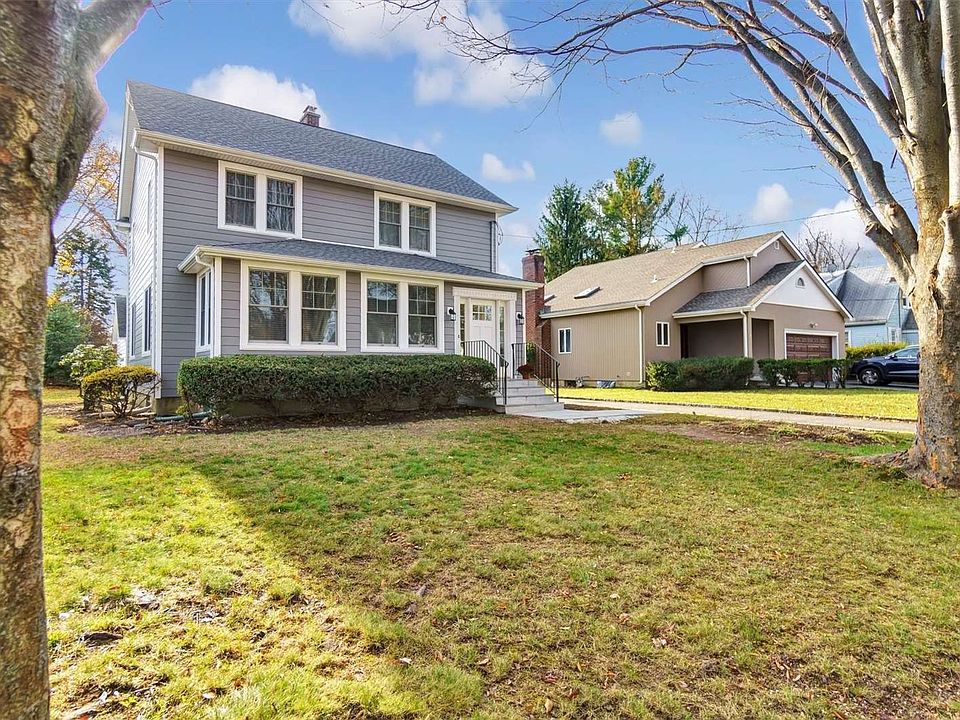 1st image of 7 Linden Pl