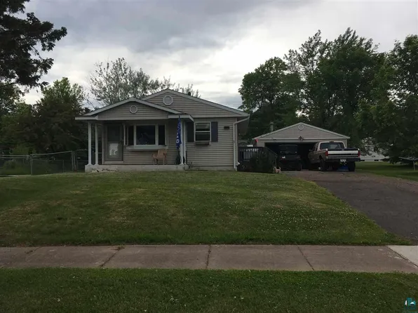 72 Edison Blvd, Silver Bay, MN 55614