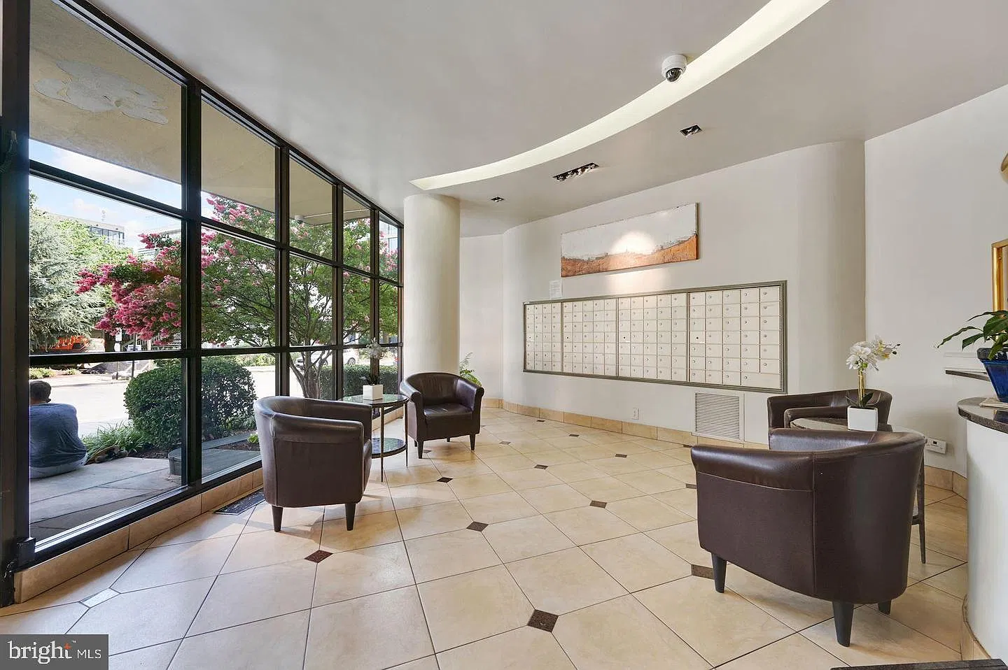 Studio, 1.0 bath, 443 sqft, $1,950 — Photo 4