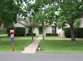 202 Willet Dr, Buda, TX 78610