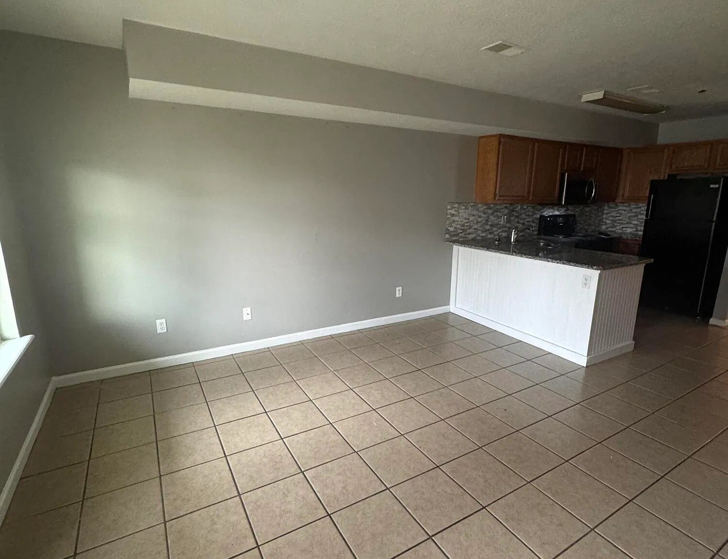 3 bed, 2.0 bath, 1232 sqft, $1,500 — Photo 3