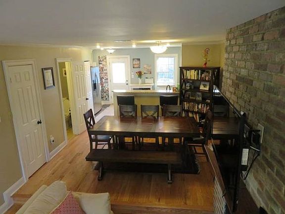 4th image of 1219 Potomac Ave SE