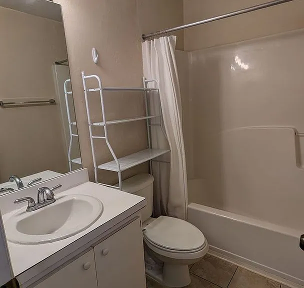 4000 SW 23rd St #4-303 — Photo 30