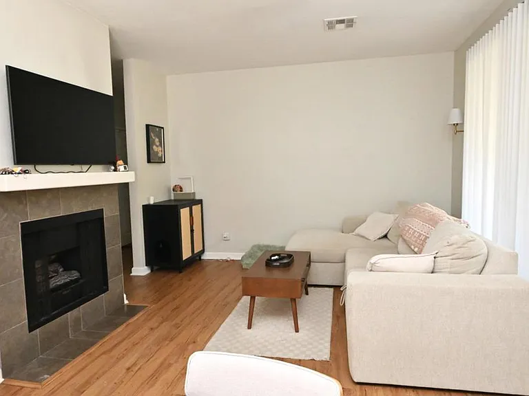 10880 Sabre Hill Dr #298 — Photo 4