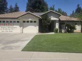 10500 Attleboro Ave, Bakersfield, CA 93311