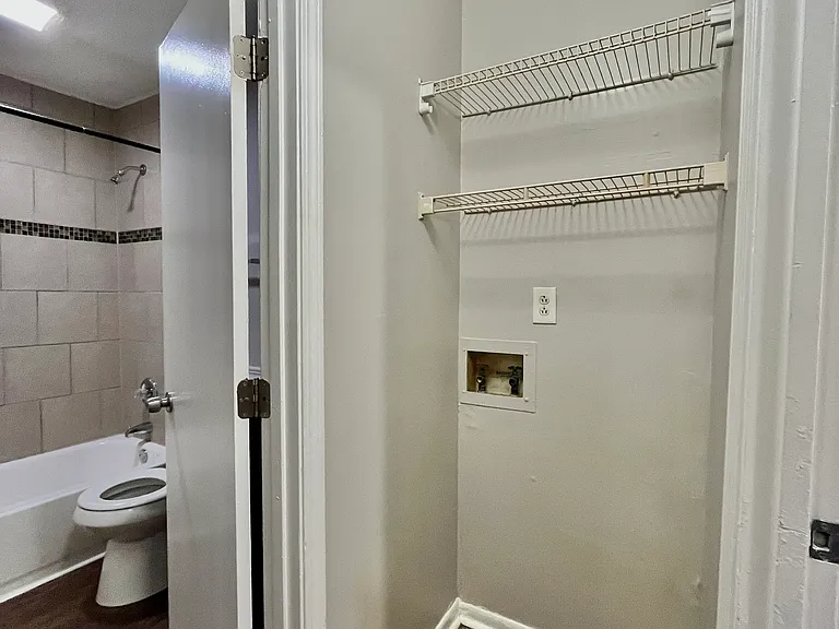 5502 Delmaria Way #6 — Photo 9