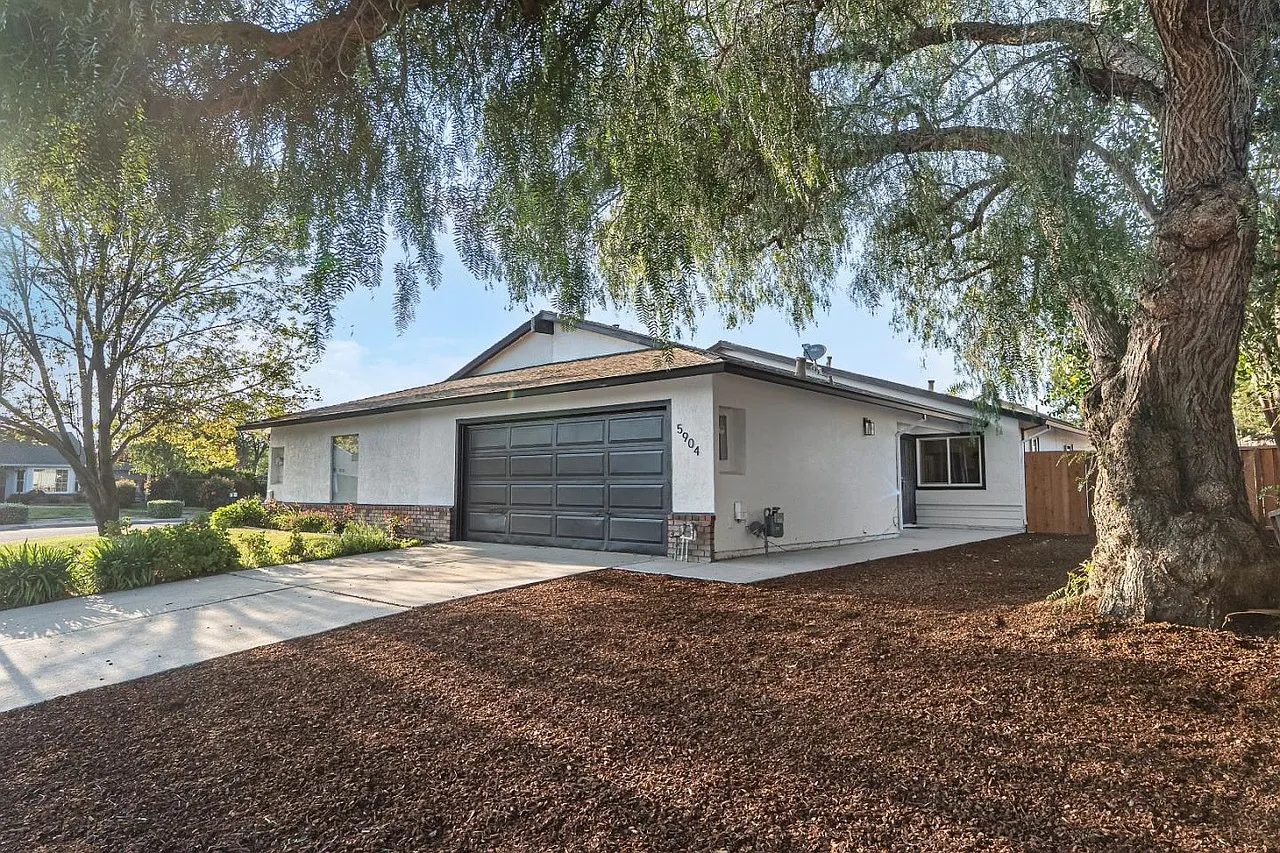 5904 Skylinks Way #1 photo 1