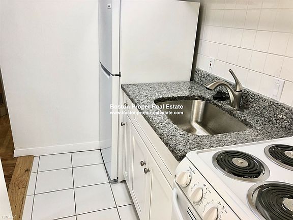 49 Gloucester St. #2 Boston Unit Photo 7