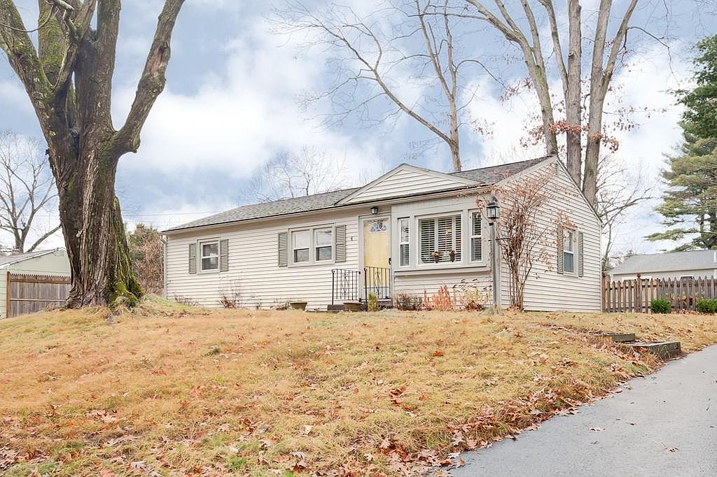 4 Woodlawn St, Northborough, MA 01532 Zillow